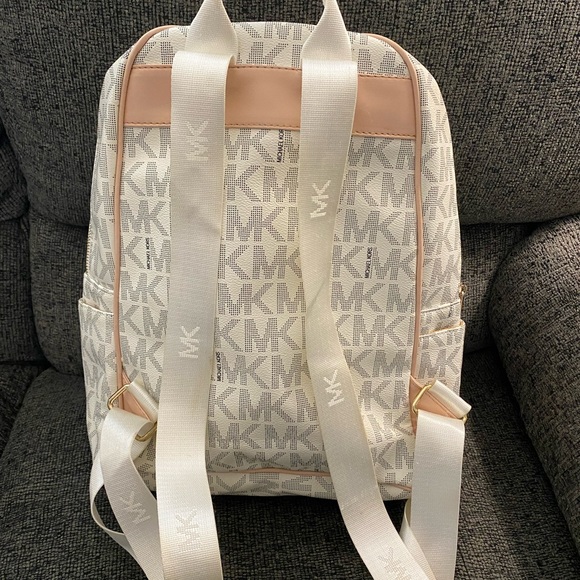 Michael Kors Vanilla Signature Jet Set Large women’s backpack shoulder bag NEW main image 6